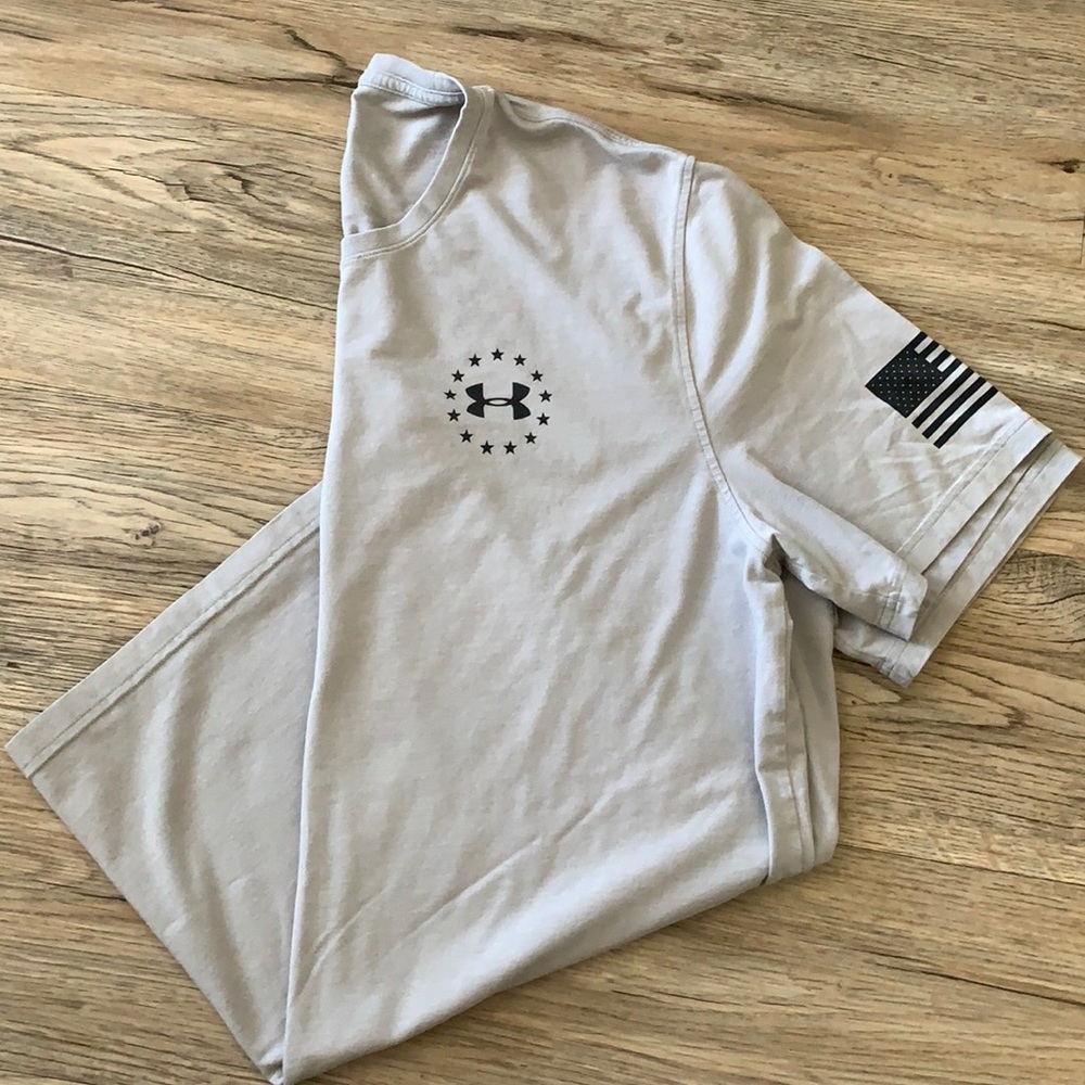 Men’s under armour shirt